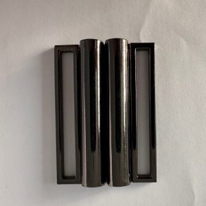 Boucle noire pour une ceinture